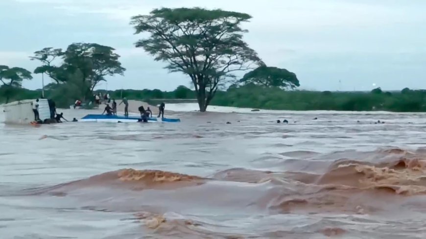 BOAT CAPSIZES IN TANA RIVER, LEAVING 23 PEOPLE MISSING.