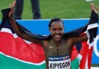 Faith Kipyegon Breaks Her Own Marathon World Record