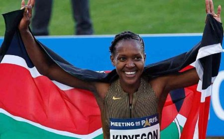 Faith Kipyegon Breaks Her Own Marathon World Record